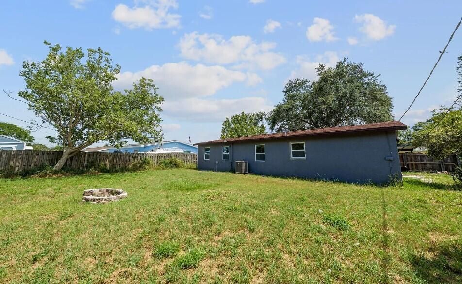 En Venta: $290,000 (4 camas, 2 baños, 1192 Pies cuadrados)