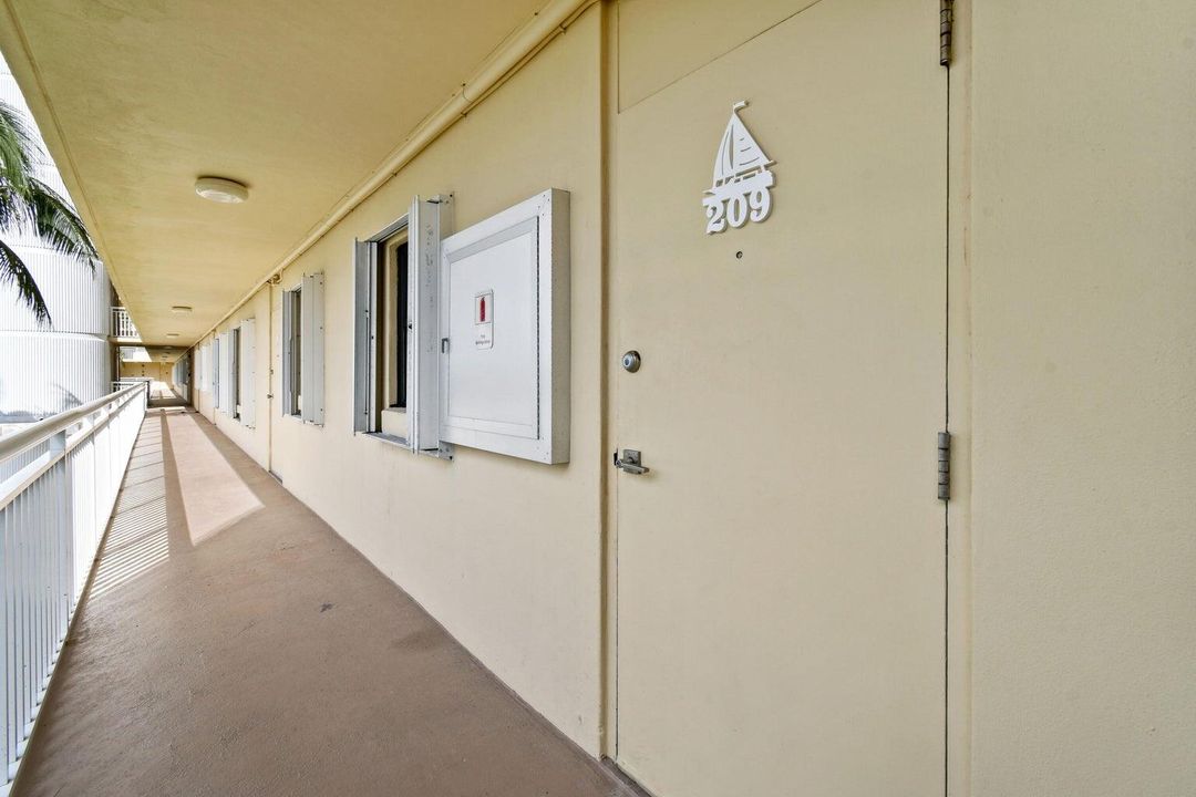 В аренду: $2,700 (2 спален, 2 ванн, 1040 Квадратных фут)