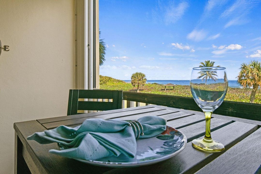 В аренду: $2,700 (2 спален, 2 ванн, 1040 Квадратных фут)