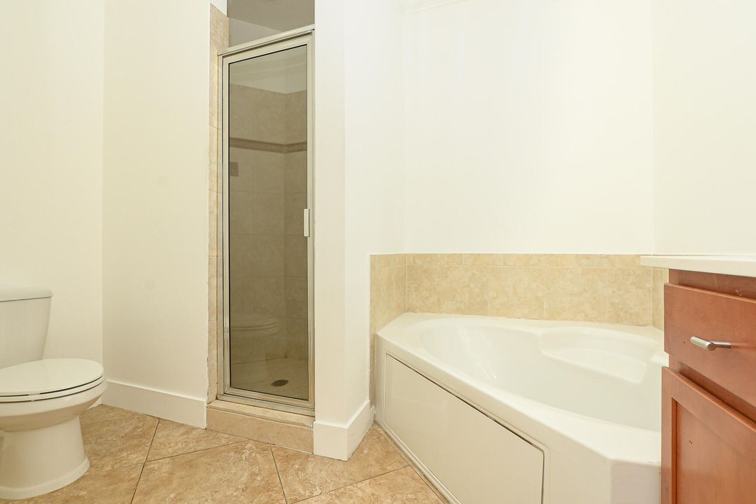 En Renta: $2,150 (4 camas, 2 baños, 1958 Pies cuadrados)