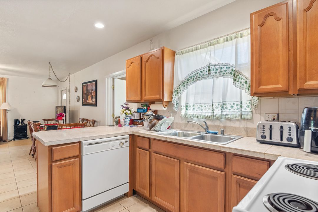 Activo con contrato: $249,900 (2 camas, 1 baños, 690 Pies cuadrados)