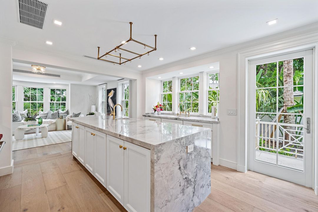 For Sale: $18,500,000 (4 beds, 4 baths, 4936 Square Feet)