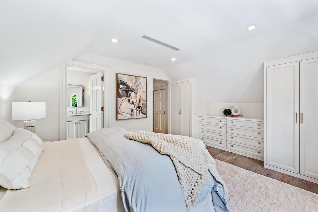 For Sale: $18,500,000 (4 beds, 4 baths, 4936 Square Feet)