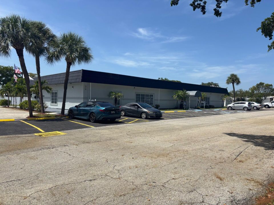 待售: $115,000 (3 贝兹, 2 浴室, 1420 平方英尺)