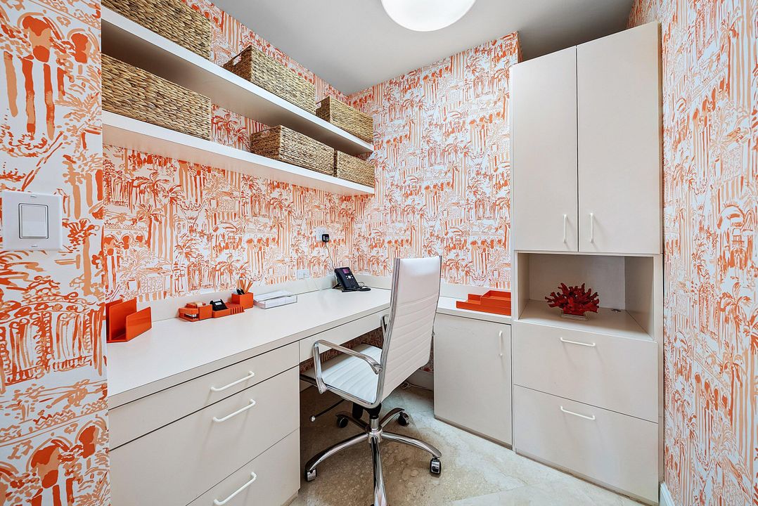 For Sale: $3,495,000 (3 beds, 2 baths, 2431 Square Feet)