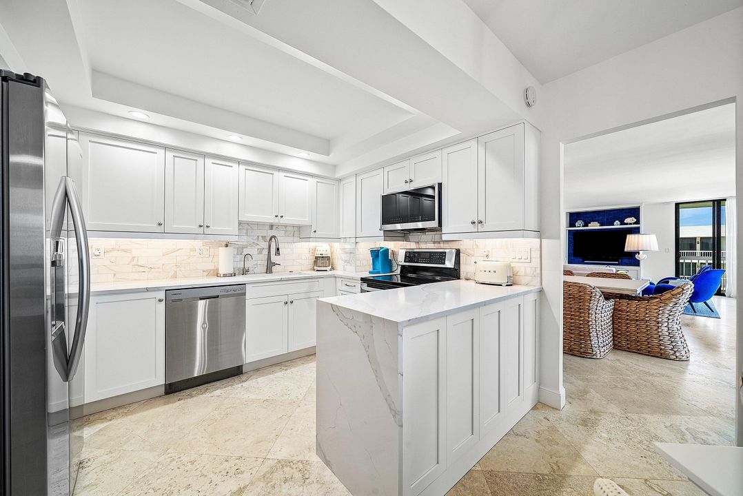 For Sale: $3,495,000 (3 beds, 2 baths, 2431 Square Feet)