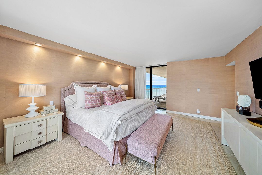 For Sale: $3,495,000 (3 beds, 2 baths, 2431 Square Feet)