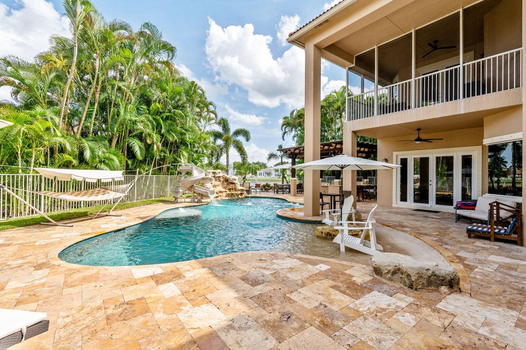 出租: $18,500 (6 贝兹, 4 浴室, 4146 平方英尺)