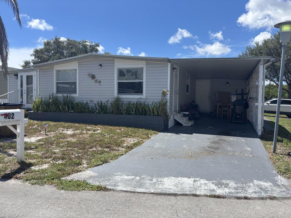 待售: $115,000 (3 贝兹, 2 浴室, 1420 平方英尺)