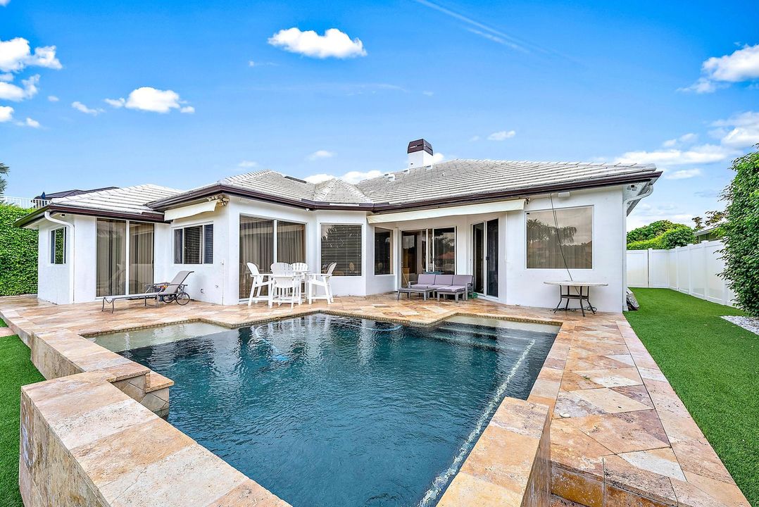 For Rent: $18,000 (3 beds, 3 baths, 3318 Square Feet)