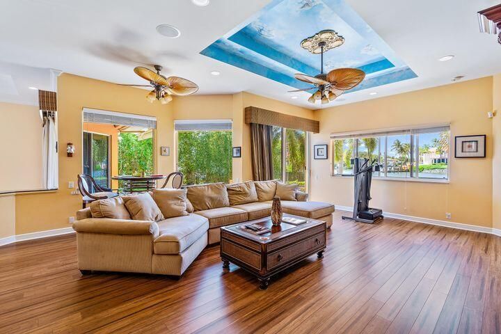 For Rent: $18,000 (3 beds, 3 baths, 3318 Square Feet)