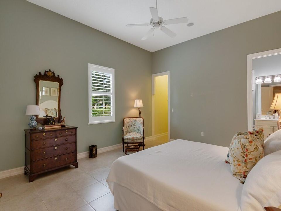 For Sale: $775,000 (3 beds, 3 baths, 2822 Square Feet)