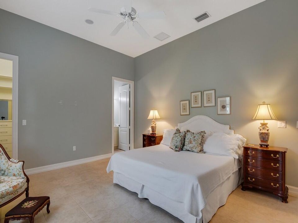 For Sale: $775,000 (3 beds, 3 baths, 2822 Square Feet)