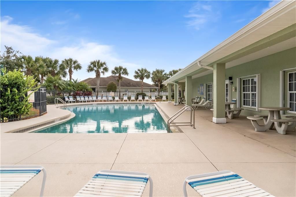 Active With Contract: $354,000 (4 beds, 2 baths, 1997 Square Feet)