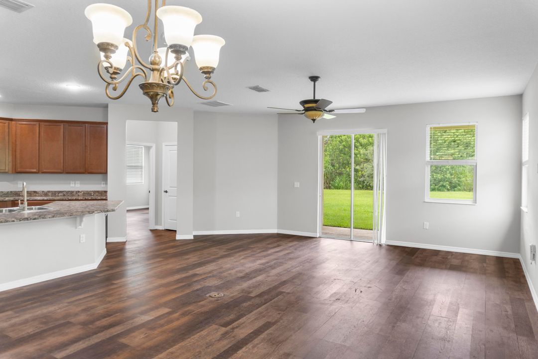 Active With Contract: $354,000 (4 beds, 2 baths, 1997 Square Feet)