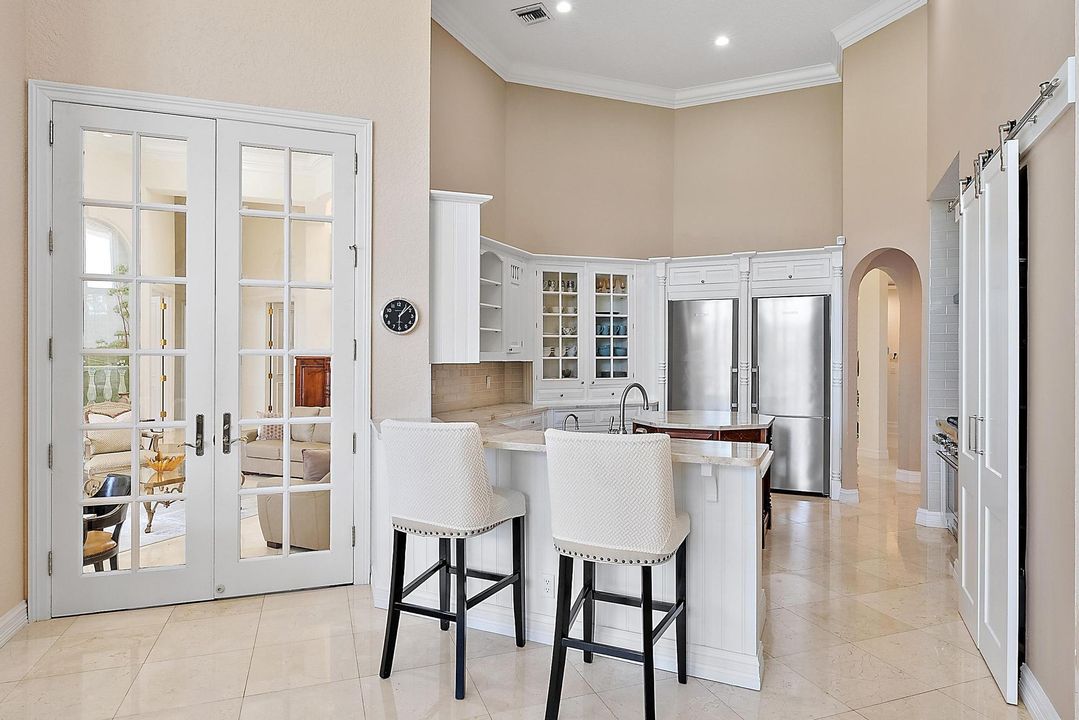 待售: $2,799,000 (6 贝兹, 7 浴室, 5643 平方英尺)