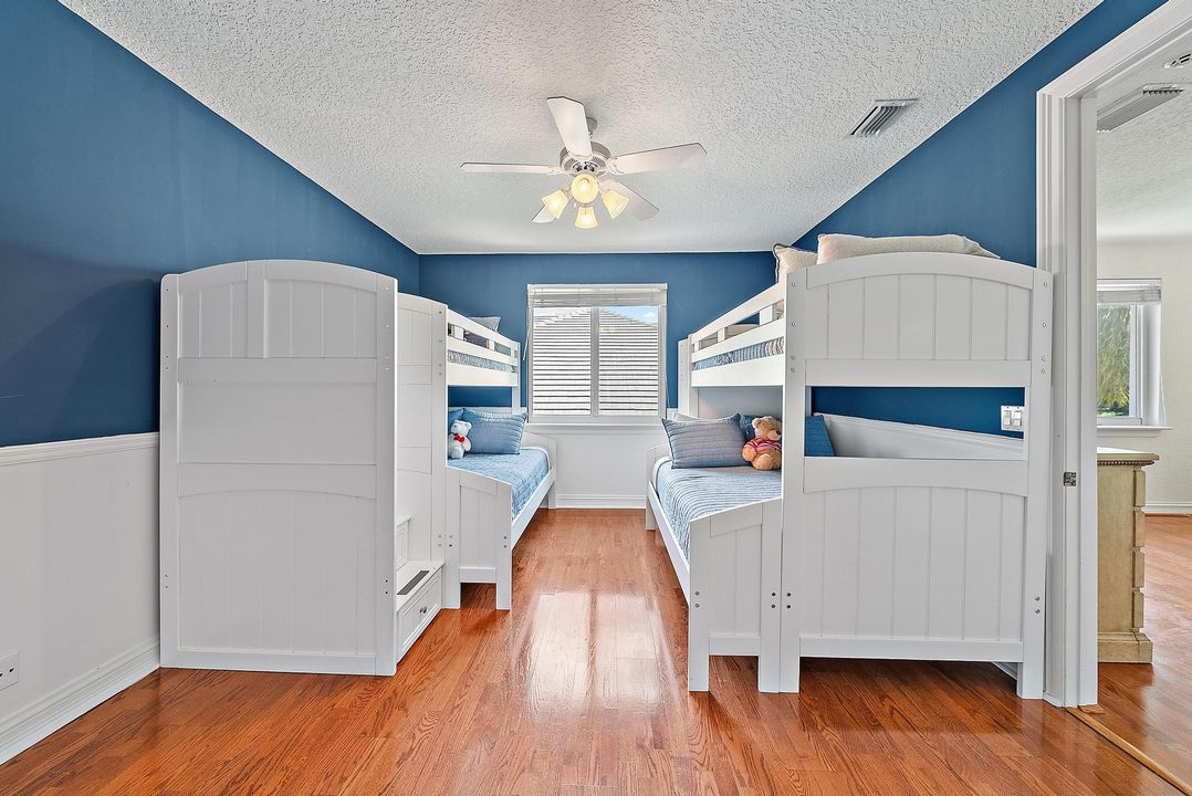 待售: $2,799,000 (6 贝兹, 7 浴室, 5643 平方英尺)