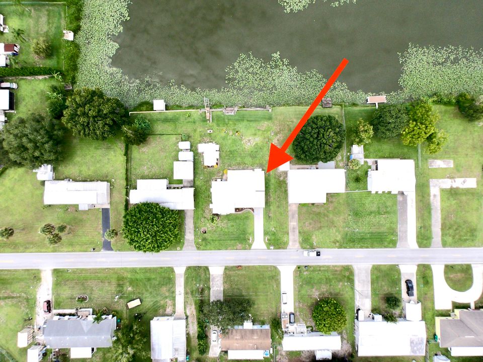 待售: $199,000 (2 贝兹, 2 浴室, 1476 平方英尺)