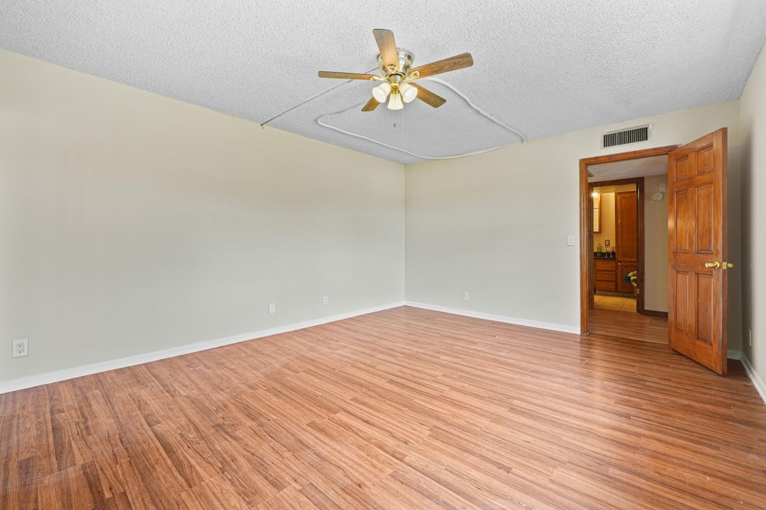 На продажу: $309,700 (3 спален, 2 ванн, 1368 Квадратных фут)