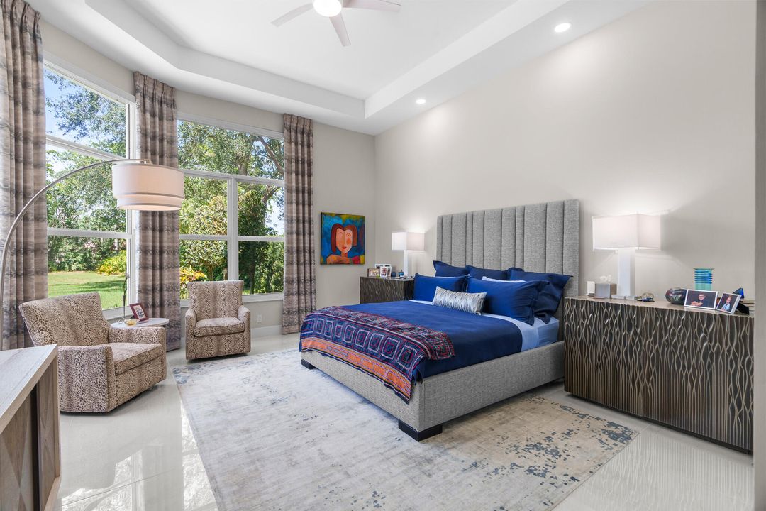 合同活跃: $1,720,000 (3 贝兹, 3 浴室, 2608 平方英尺)