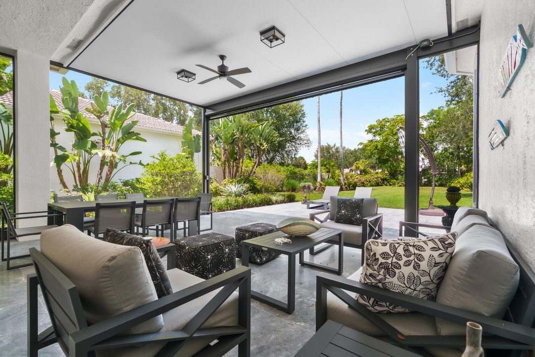 合同活跃: $1,720,000 (3 贝兹, 3 浴室, 2608 平方英尺)