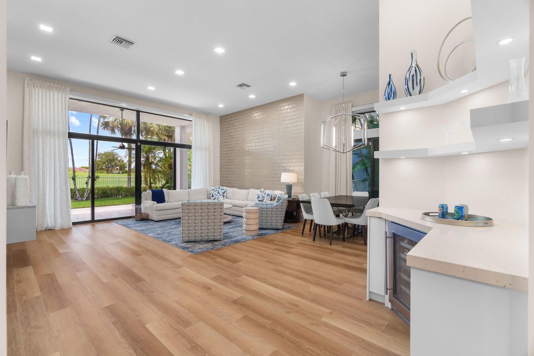 For Sale: $1,595,000 (3 beds, 3 baths, 2528 Square Feet)