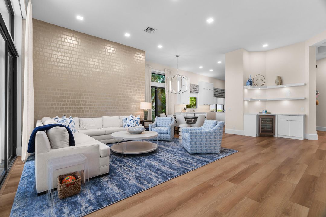 For Sale: $1,595,000 (3 beds, 3 baths, 2528 Square Feet)