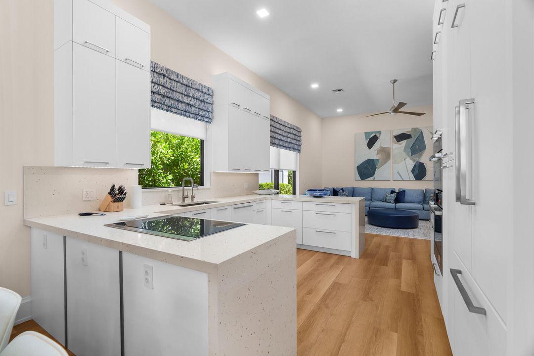 For Sale: $1,595,000 (3 beds, 3 baths, 2528 Square Feet)