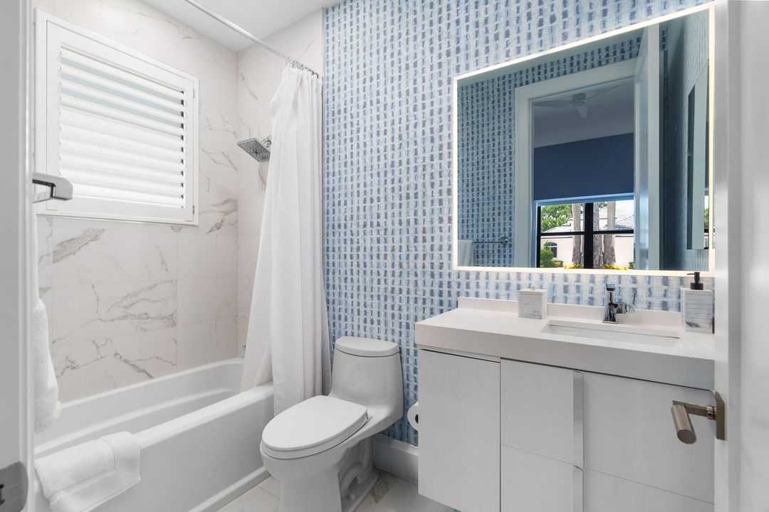 For Sale: $1,595,000 (3 beds, 3 baths, 2528 Square Feet)