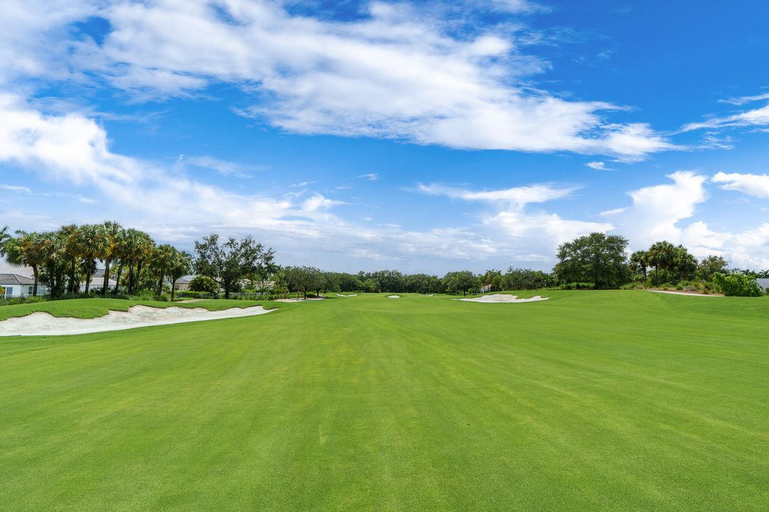 For Sale: $1,595,000 (3 beds, 3 baths, 2528 Square Feet)