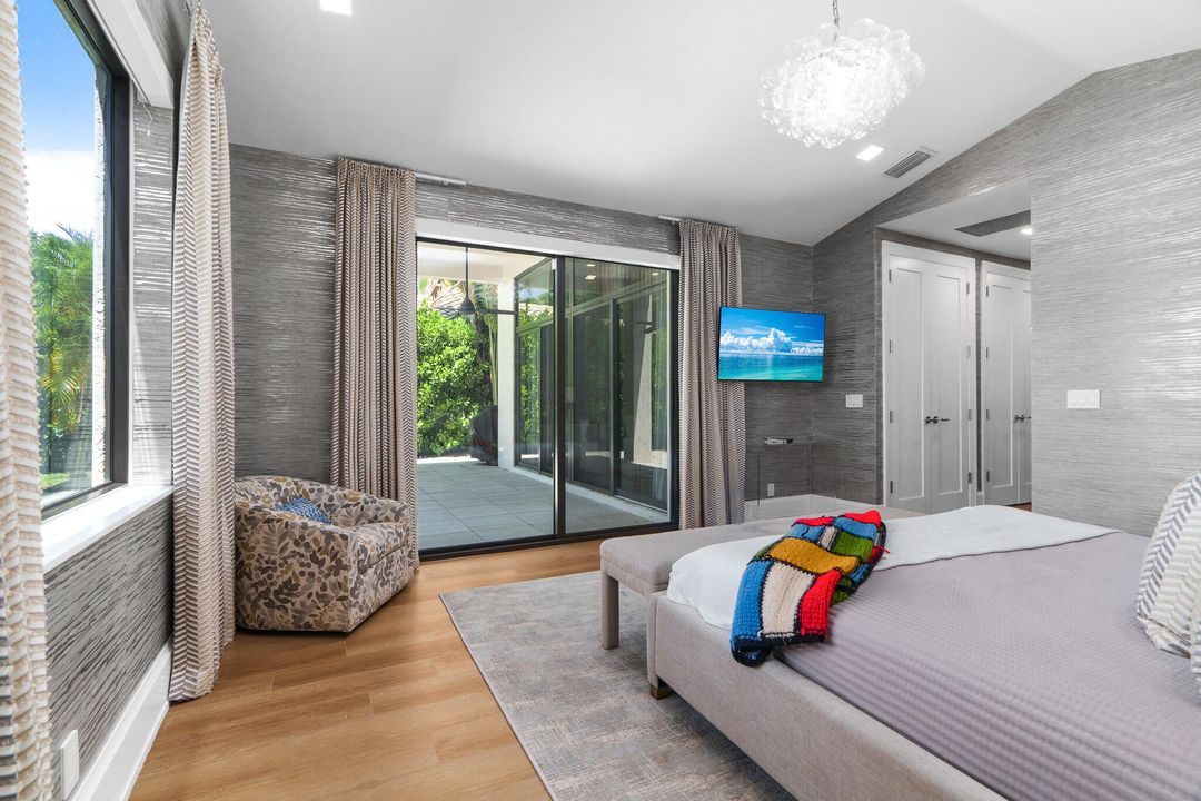 For Sale: $1,595,000 (3 beds, 3 baths, 2528 Square Feet)