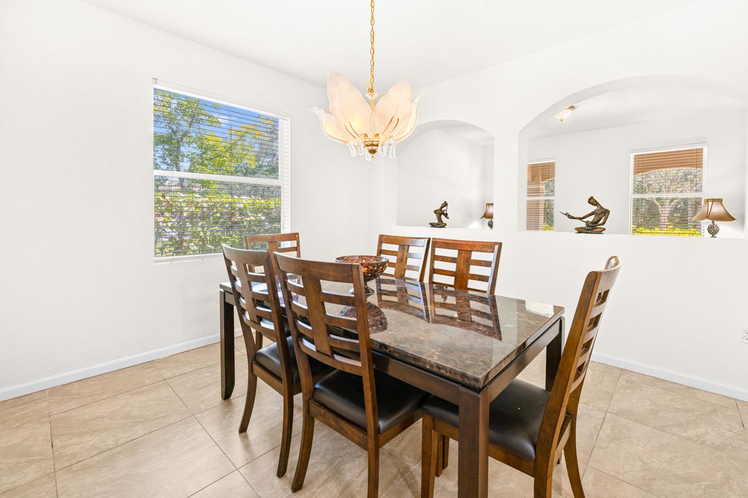 待售: $840,000 (5 贝兹, 4 浴室, 3577 平方英尺)