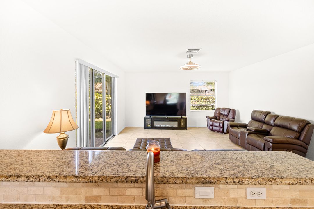 待售: $840,000 (5 贝兹, 4 浴室, 3577 平方英尺)