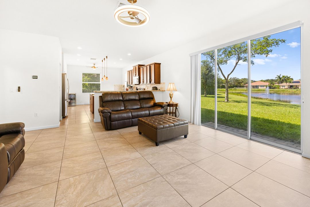 待售: $840,000 (5 贝兹, 4 浴室, 3577 平方英尺)