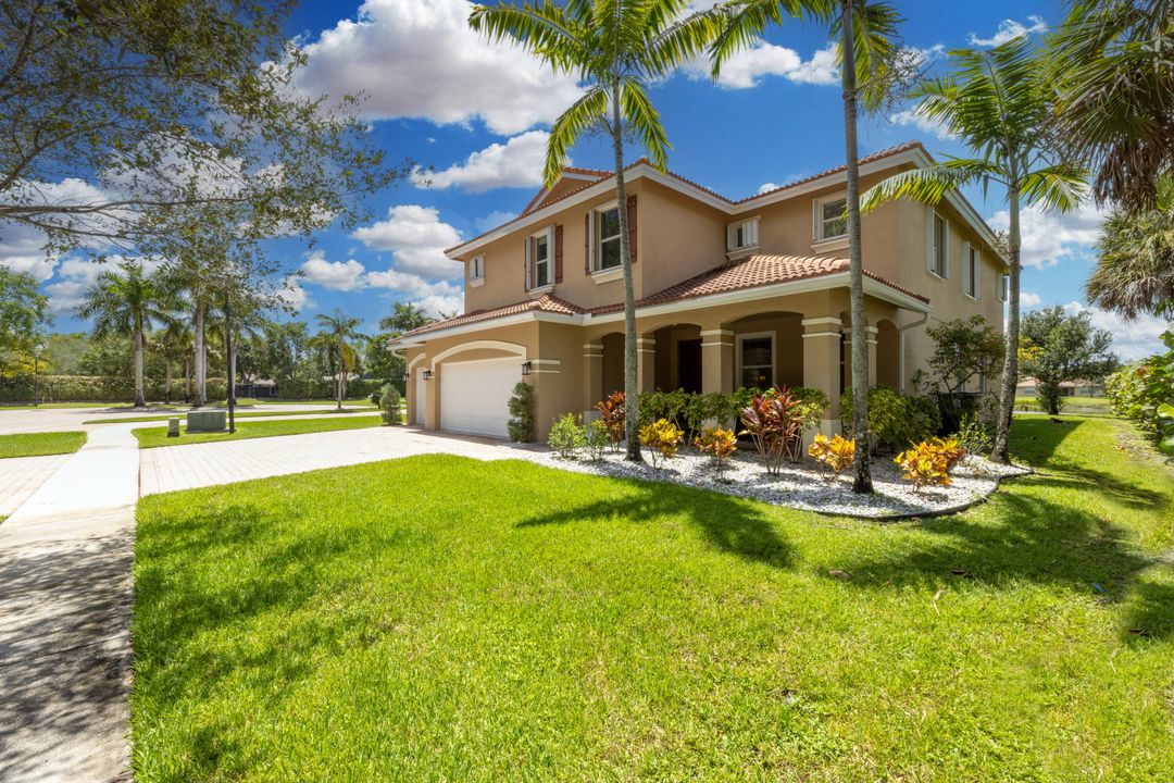 待售: $840,000 (5 贝兹, 4 浴室, 3577 平方英尺)