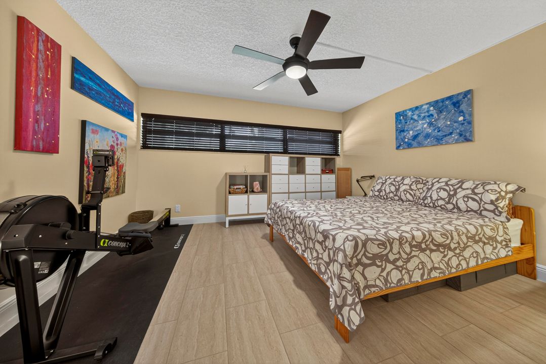 Active With Contract: $345,000 (2 beds, 2 baths, 1286 Square Feet)