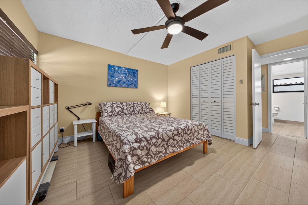 Active With Contract: $345,000 (2 beds, 2 baths, 1286 Square Feet)