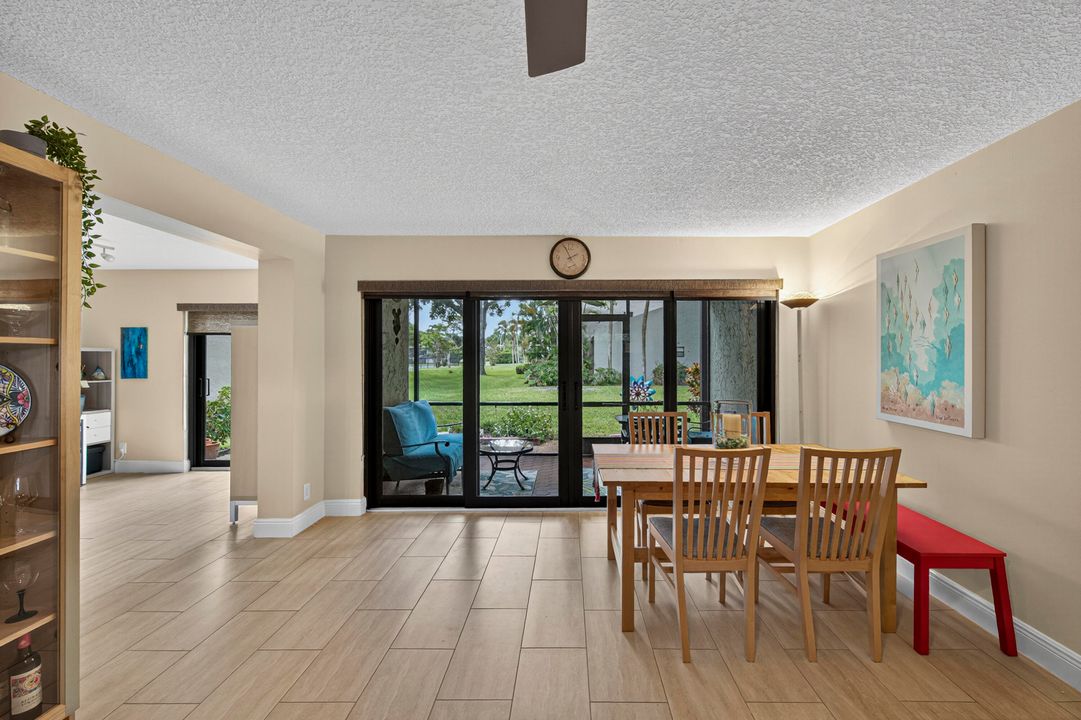 Active With Contract: $345,000 (2 beds, 2 baths, 1286 Square Feet)