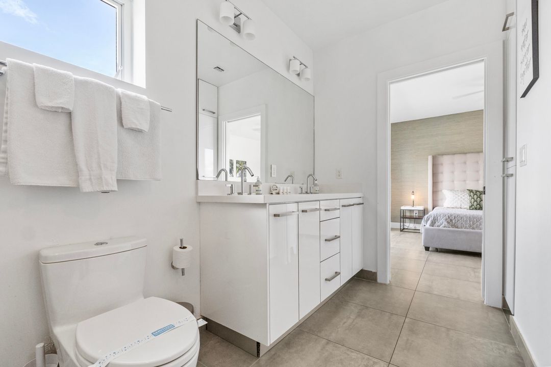 For Rent: $9,800 (4 beds, 3 baths, 2092 Square Feet)