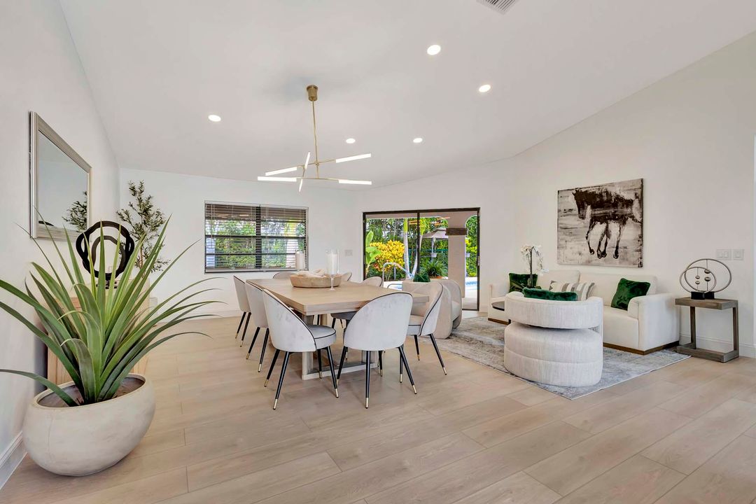 Activo con contrato: $9,000 (4 camas, 2 baños, 2257 Pies cuadrados)