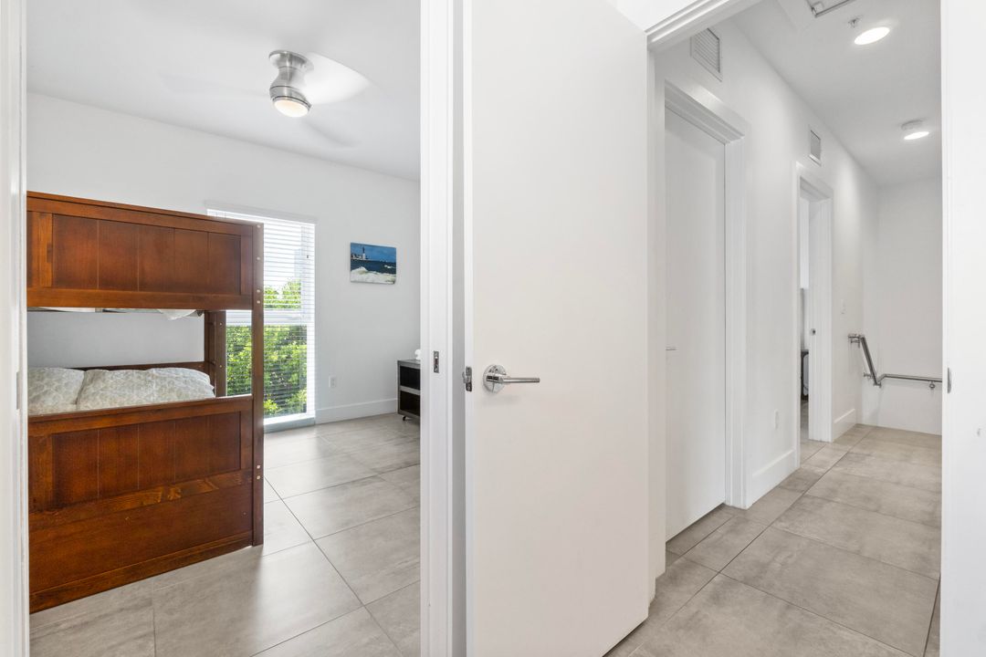 For Rent: $9,800 (4 beds, 3 baths, 2092 Square Feet)