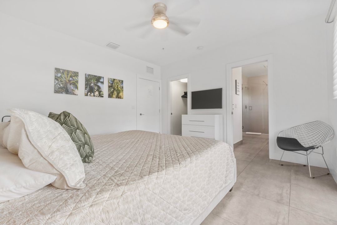 For Rent: $9,800 (4 beds, 3 baths, 2092 Square Feet)