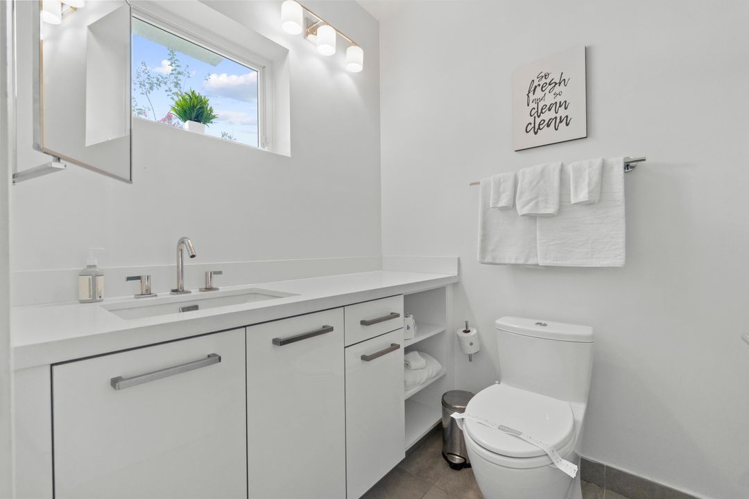 For Rent: $9,800 (4 beds, 3 baths, 2092 Square Feet)