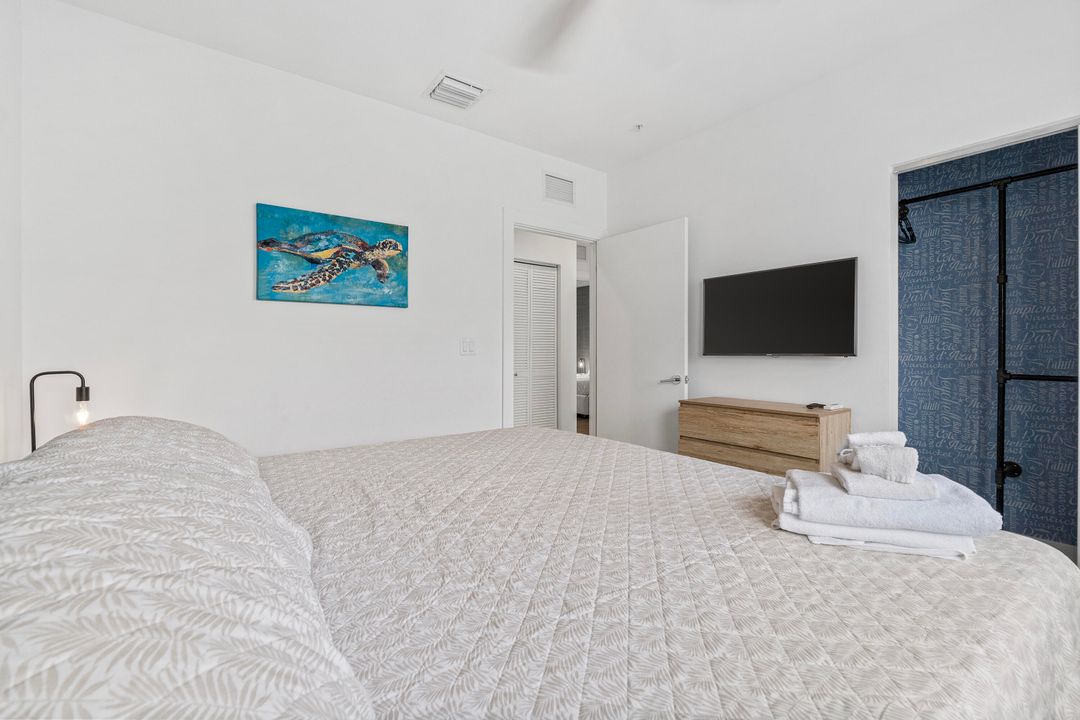 For Rent: $9,800 (4 beds, 3 baths, 2092 Square Feet)