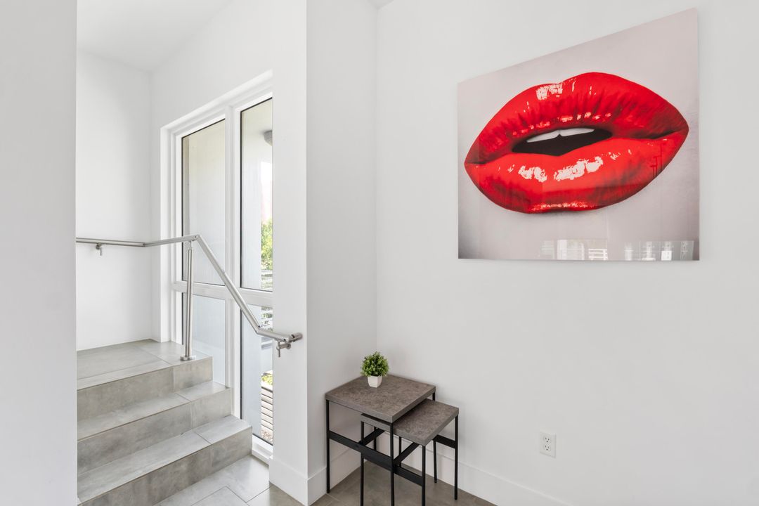 For Rent: $9,800 (4 beds, 3 baths, 2092 Square Feet)