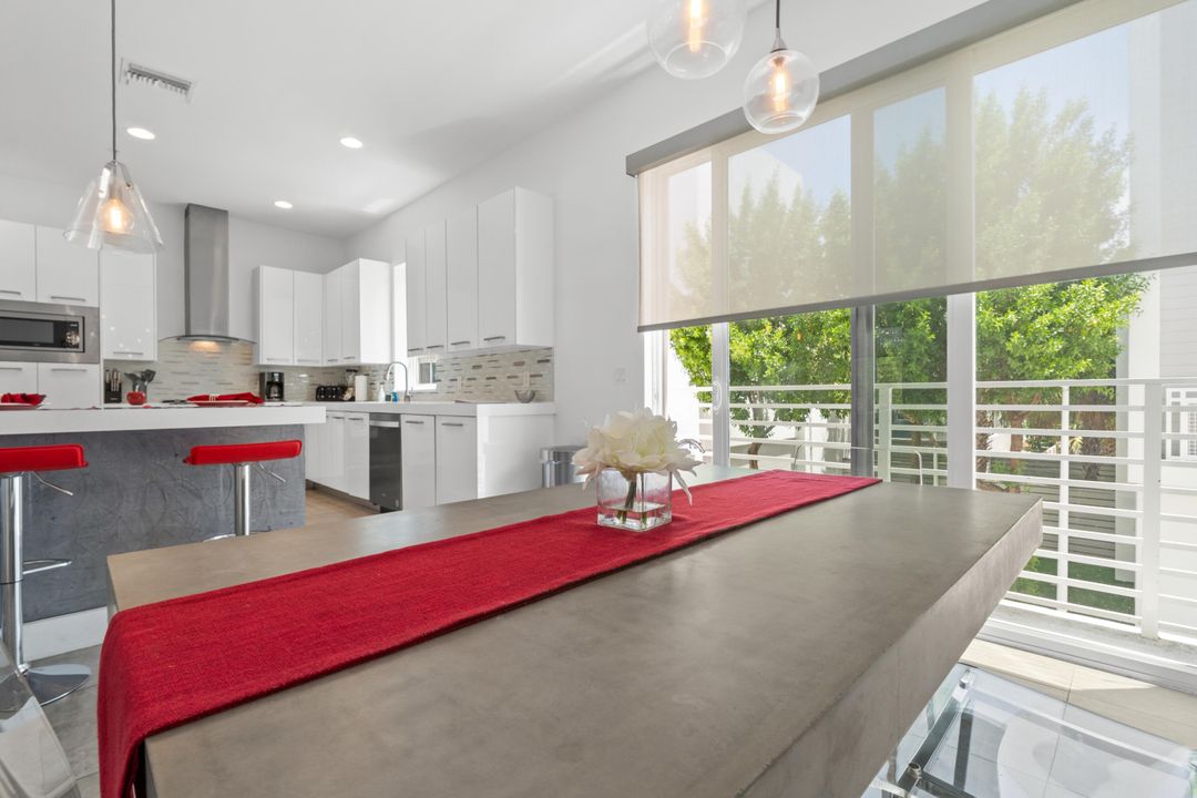 For Rent: $9,800 (4 beds, 3 baths, 2092 Square Feet)