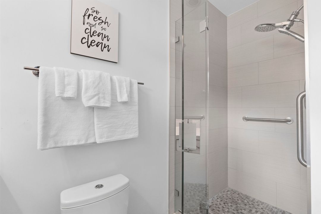 For Rent: $9,800 (4 beds, 3 baths, 2092 Square Feet)