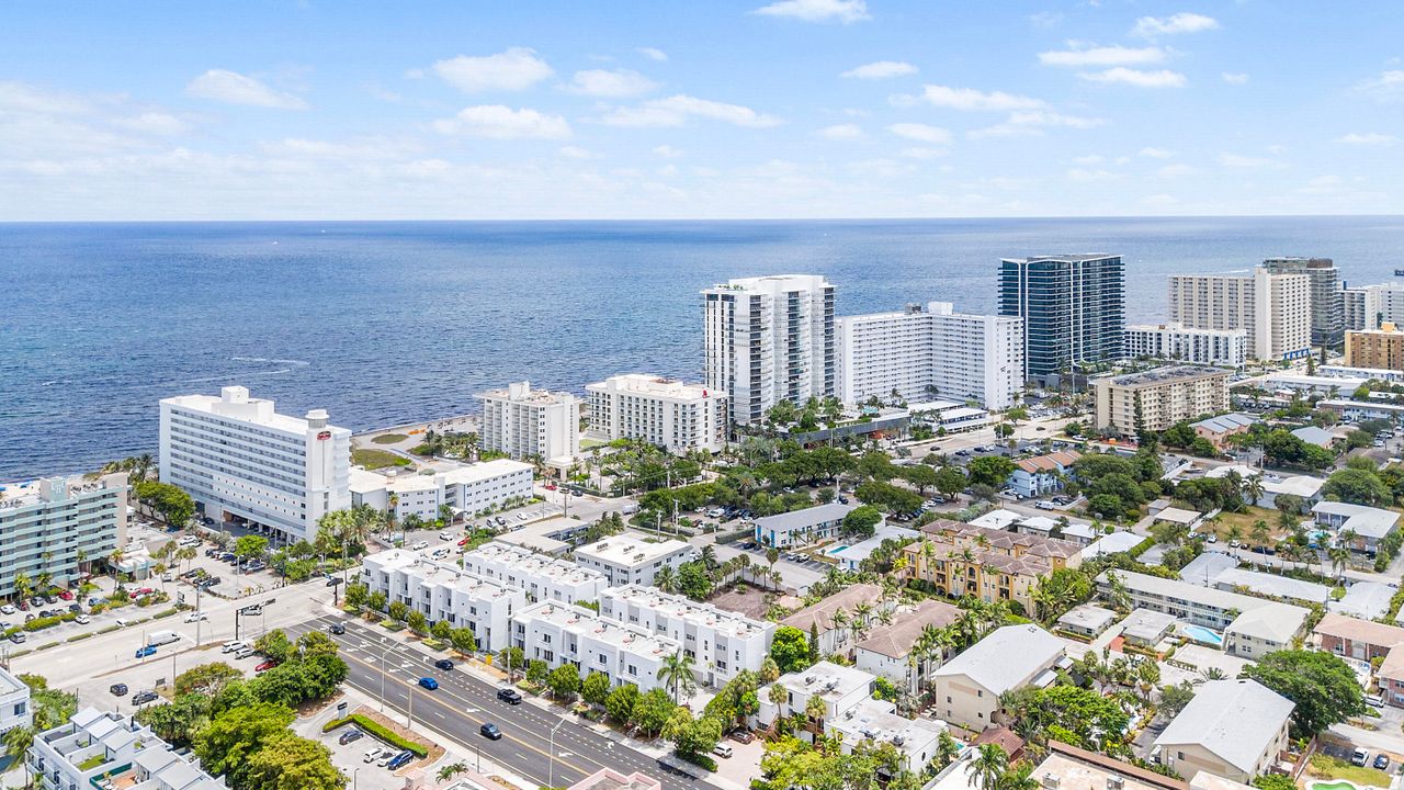 For Rent: $9,800 (4 beds, 3 baths, 2092 Square Feet)