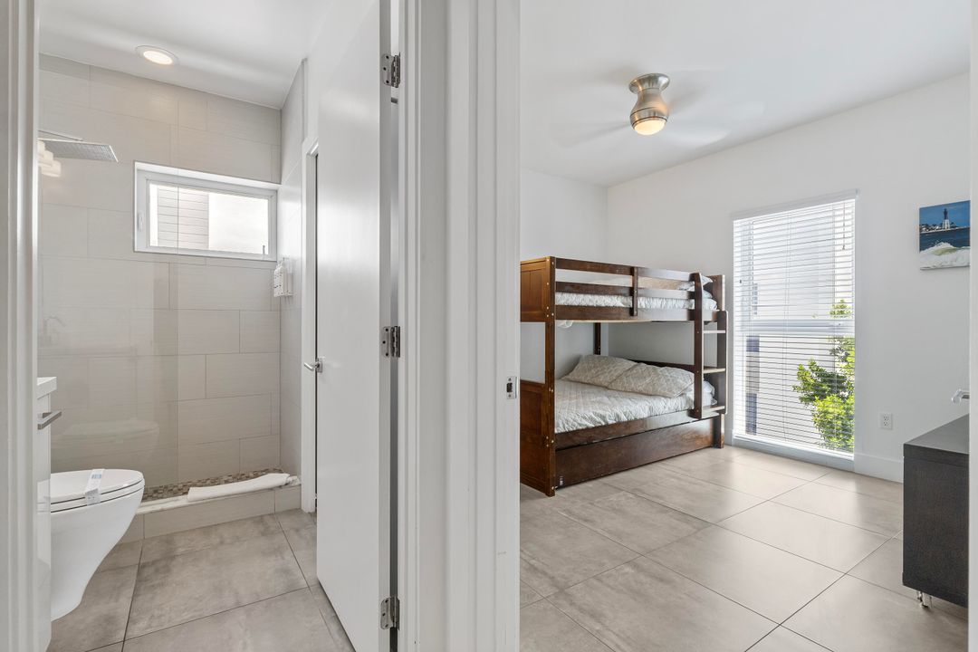 For Rent: $9,800 (4 beds, 3 baths, 2092 Square Feet)