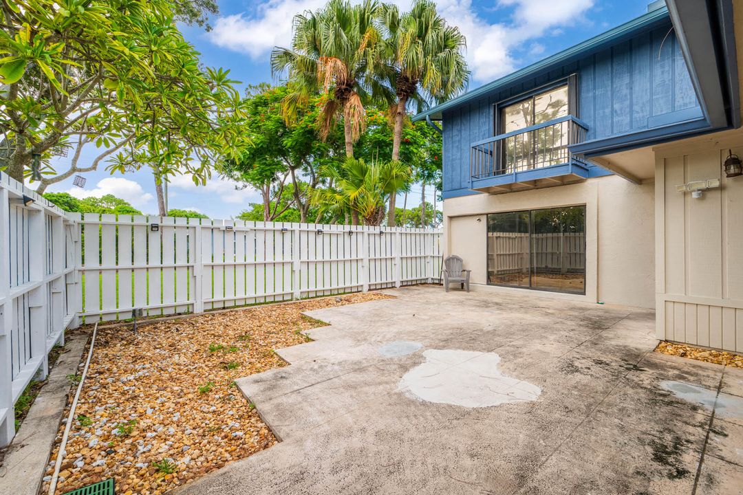 На продажу: $335,000 (3 спален, 2 ванн, 1646 Квадратных фут)